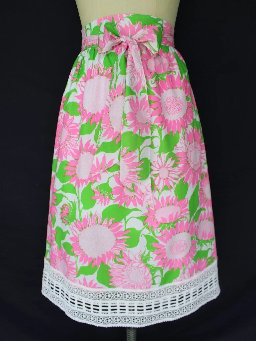 The Lilly Pulitzer vintage midi crochet lace dress skirt sunflowers pink green - Picture 5 of 10